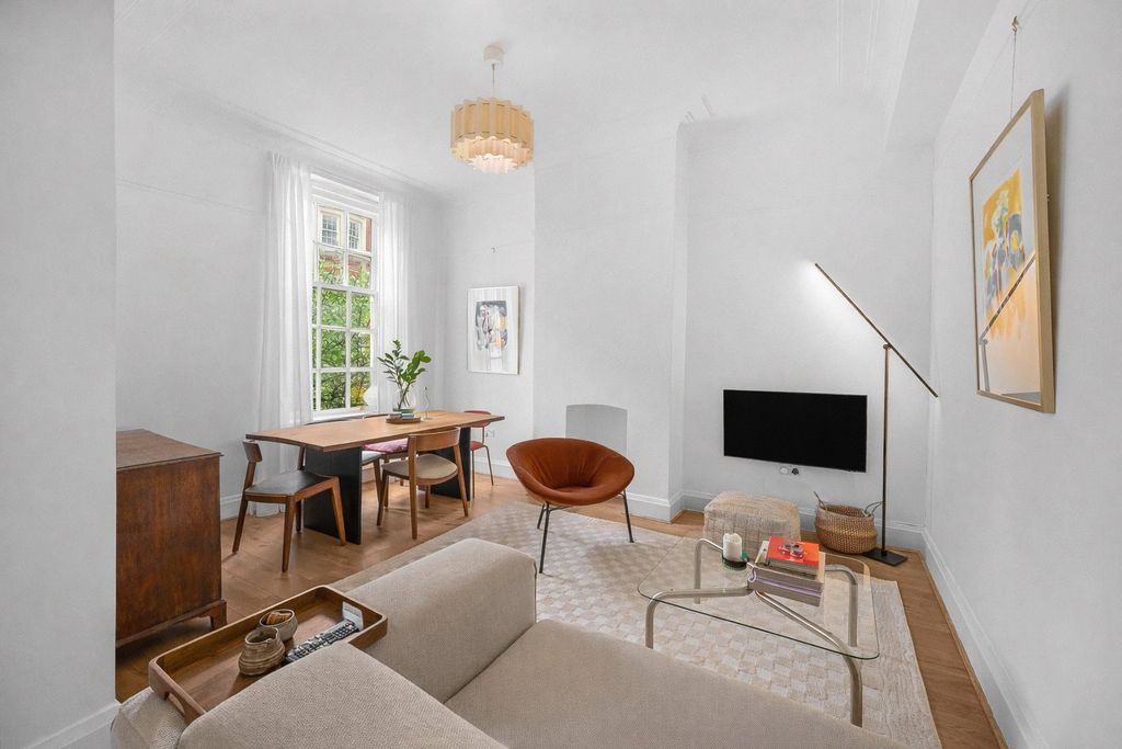 Property photo 2 of 11 Picture No. 16