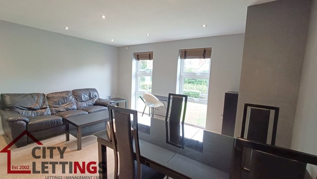 Property photo 2 of 8 26 Templars (2)