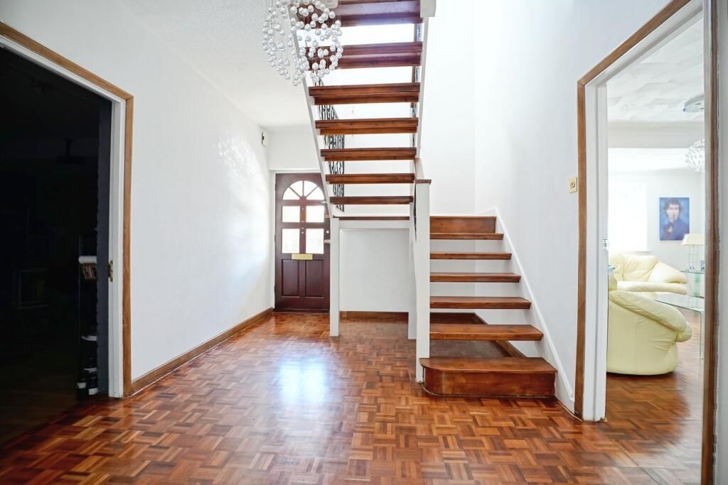 Property photo 2 of 29