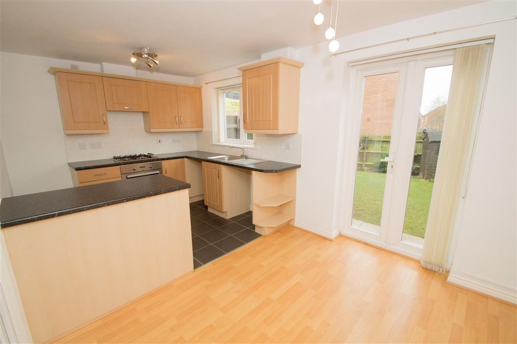 Property photo 3 of 14