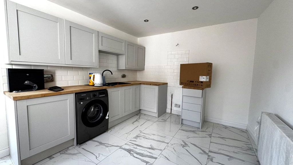 Property photo 1 of 6 Picture No. 03