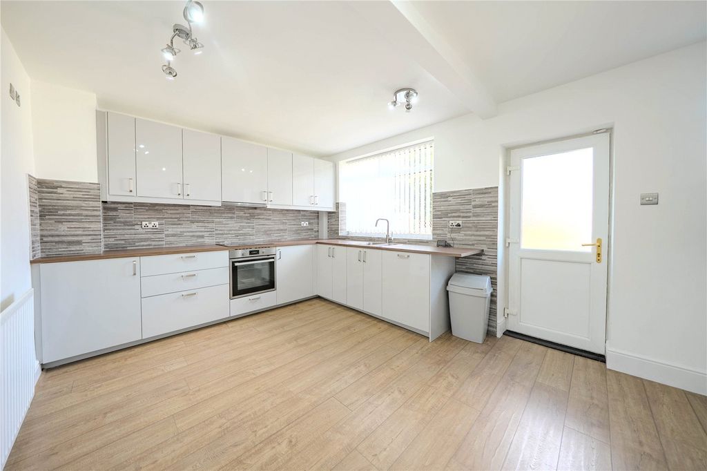 Property photo 2 of 11 Picture No. 02