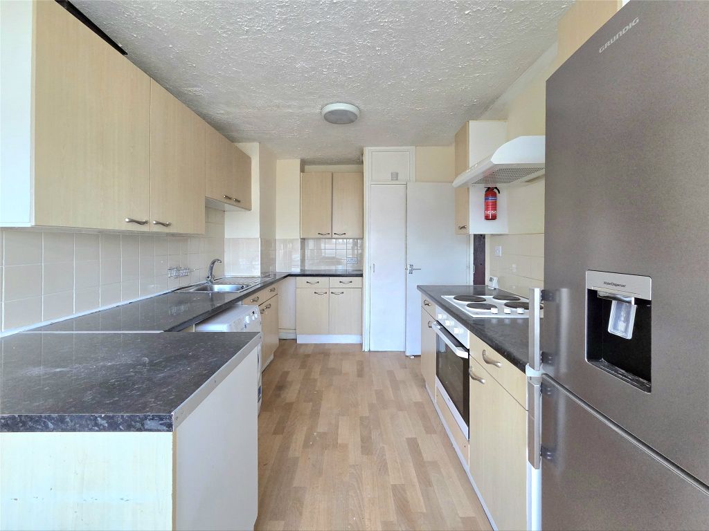 Property photo 3 of 9 Picture No. 04