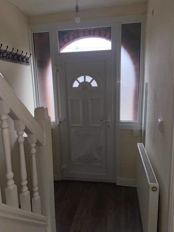 Property photo 3 of 19 Hallway