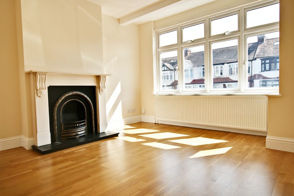 Property photo 3 of 15 2580553