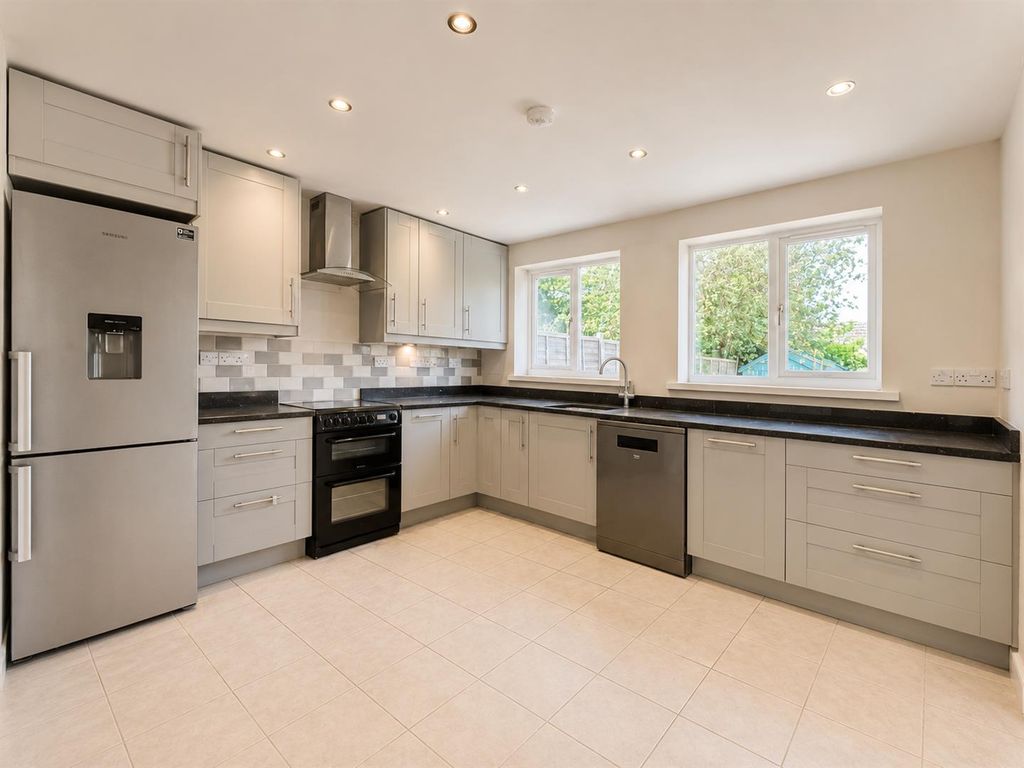 Property photo 3 of 21 9558Ca70-5602-404D-A9Db-27Fd44F501D3.Png
