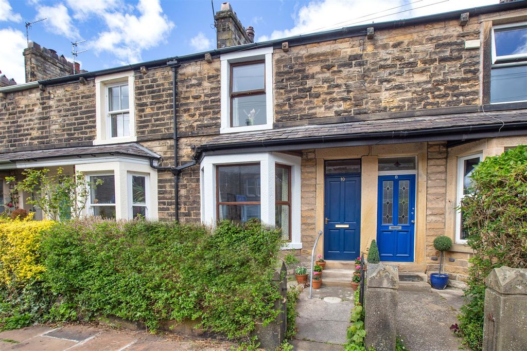 Property photo 1 of 16