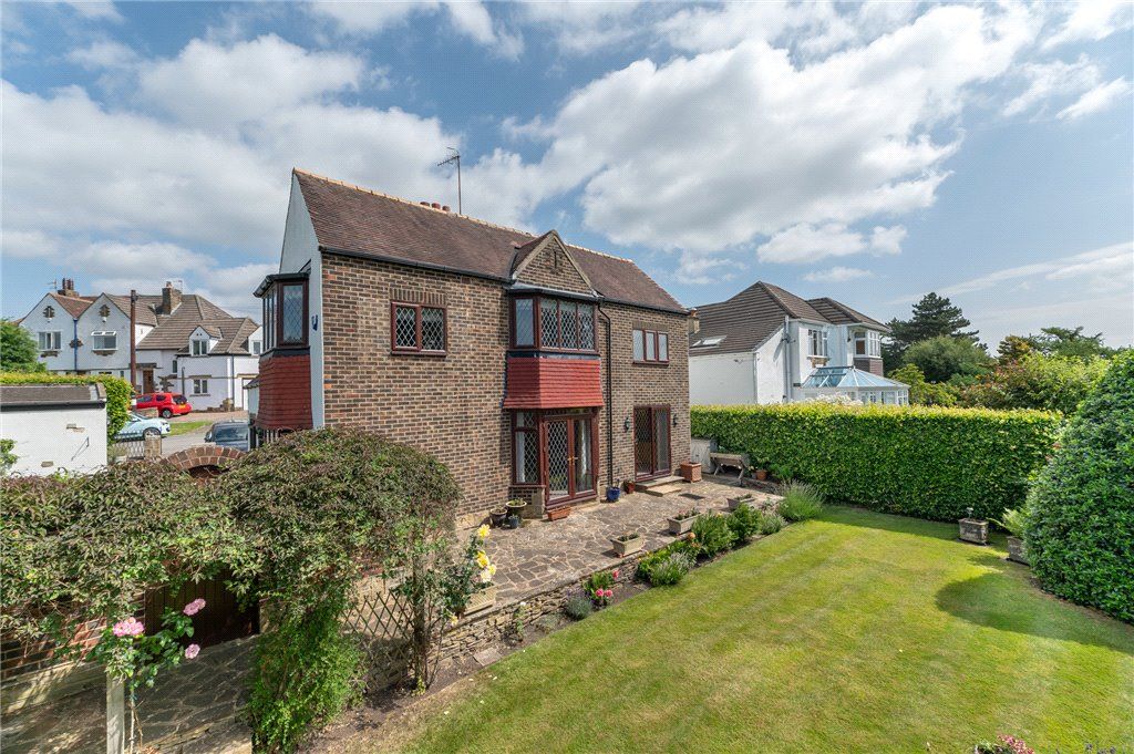 Property photo 3 of 32 Garden