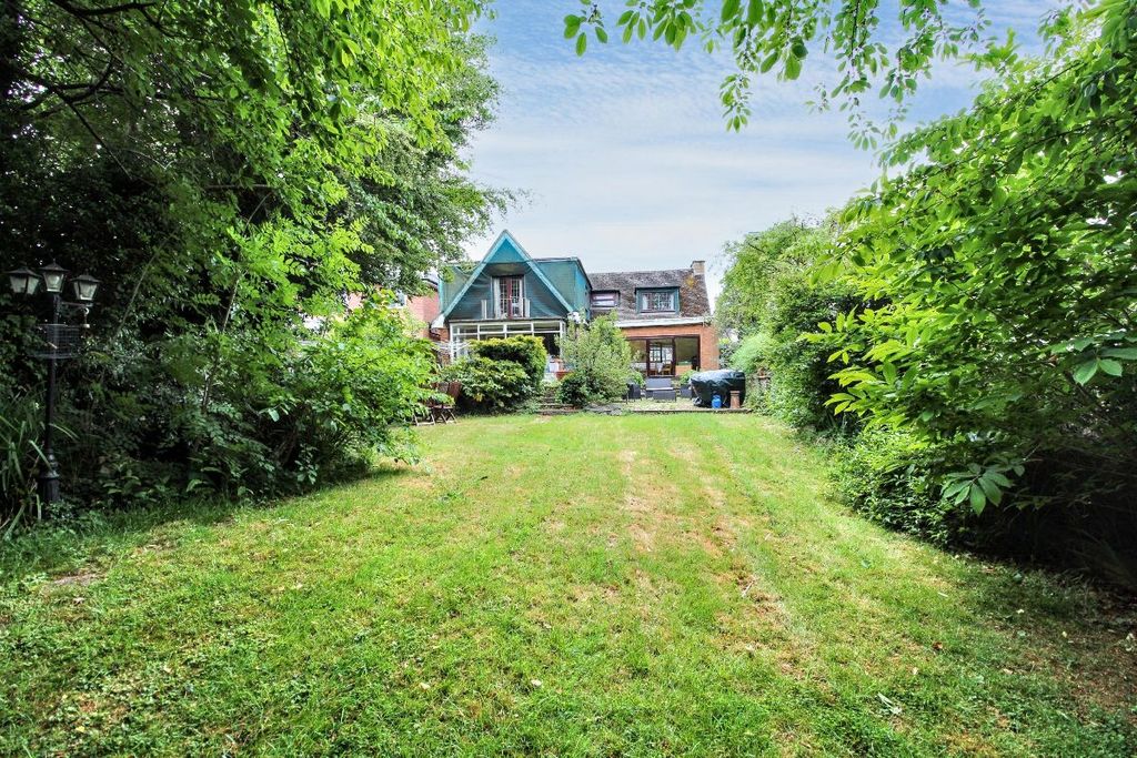 Property photo 1 of 21