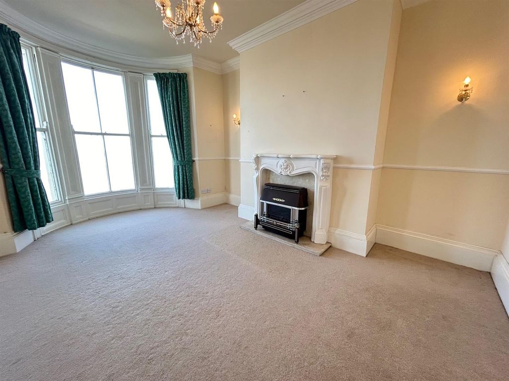 Property photo 2 of 15 New Lounge.Jpg
