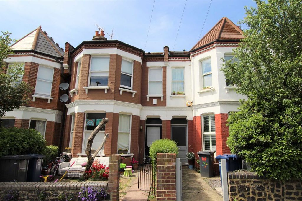 Property photo 1 of 11