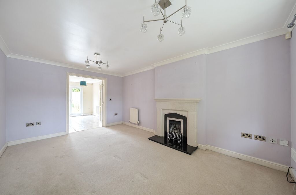 Property photo 3 of 12 1479941-16-6A329F...