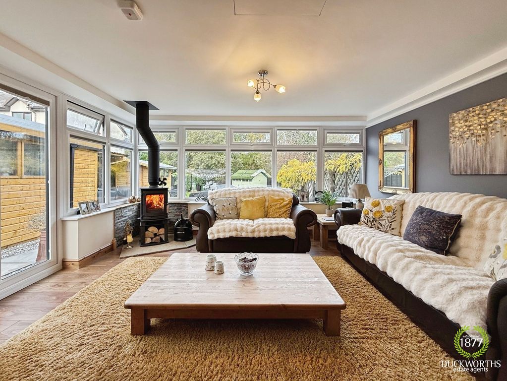 Property photo 3 of 39