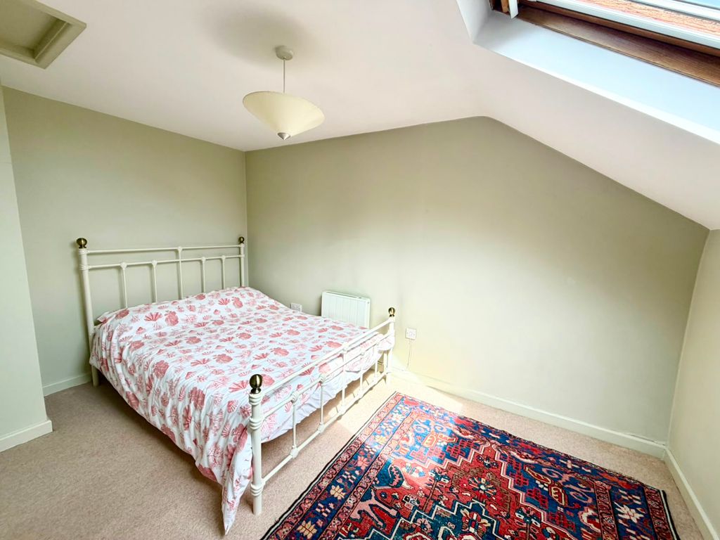 Property photo 2 of 6 Image