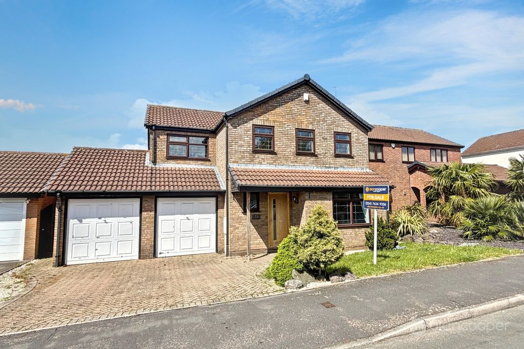 Property photo 1 of 31 4618032