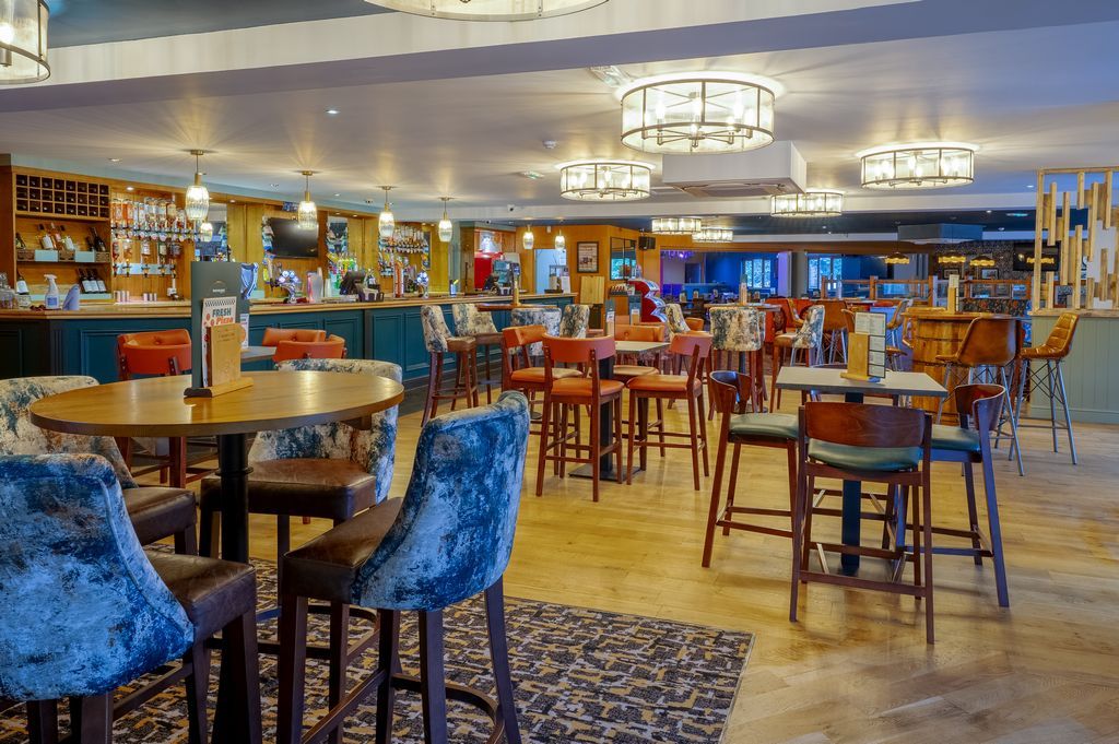 Property photo 2 of 17 On-Site Bar & Restaurant At Beauport Holiday Park, East Sussex