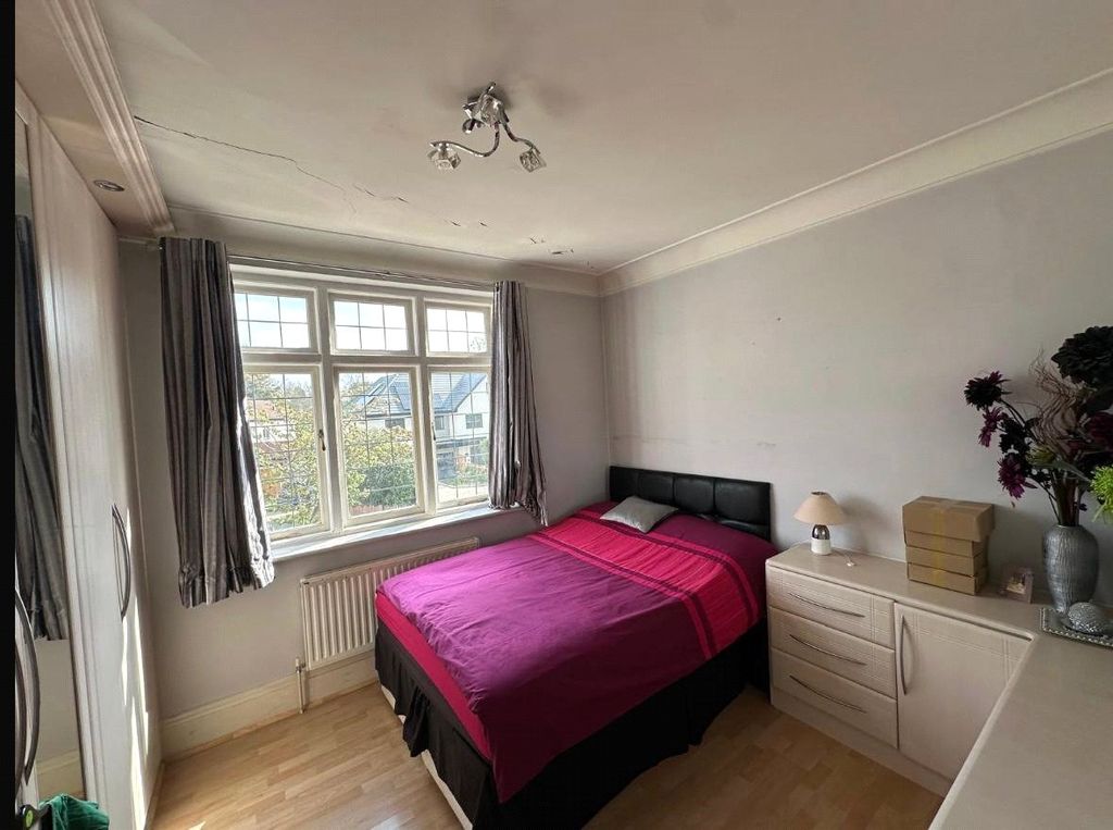 Additional image 5 of 6 bed detached house for saleTowers Road, Pinner, London HA5