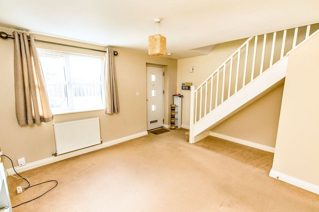 Property photo 2 of 8 Living Room