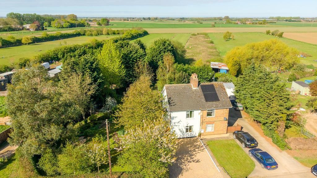 Property photo 2 of 30