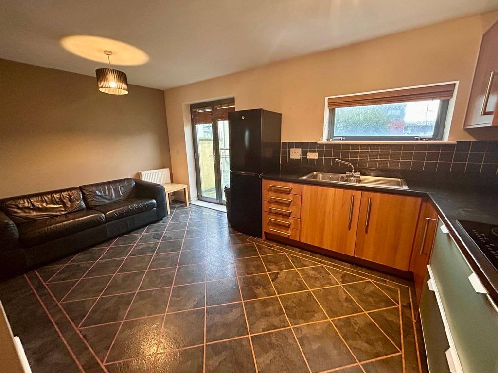 Property photo 3 of 15 Gallery