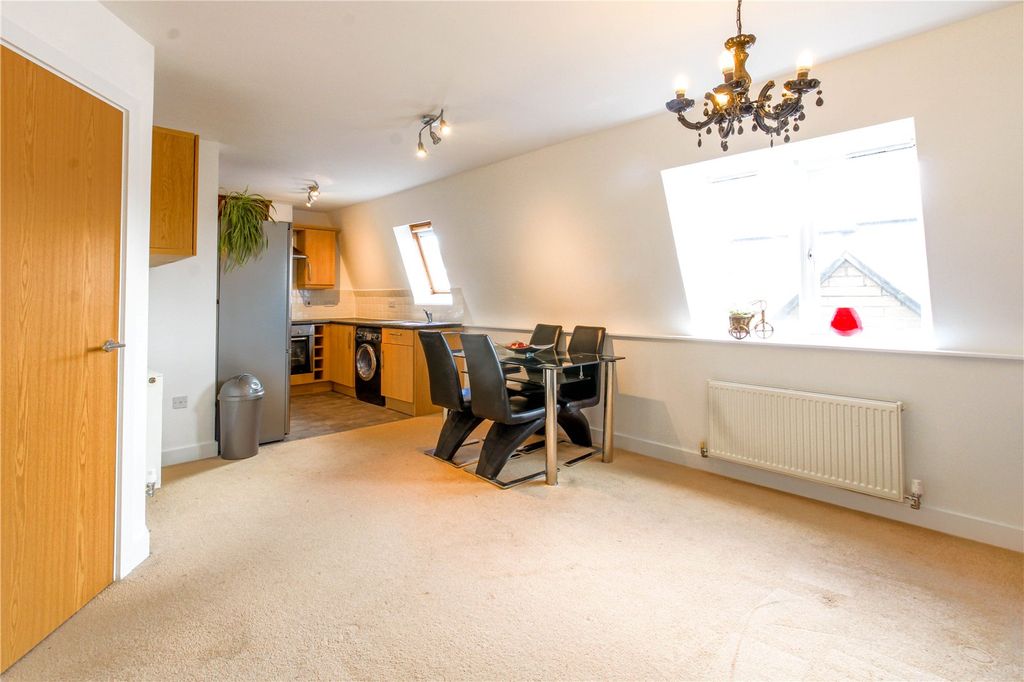 Property photo 1 of 13 Reception/Kitchen