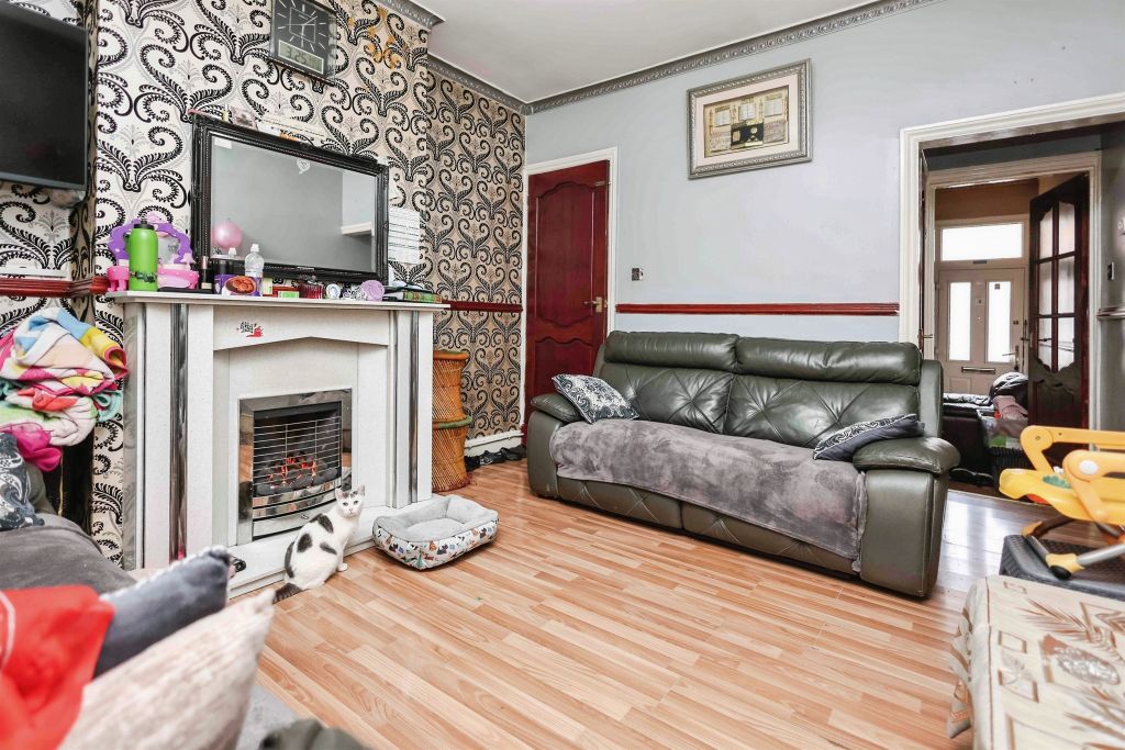 Property photo 2 of 11