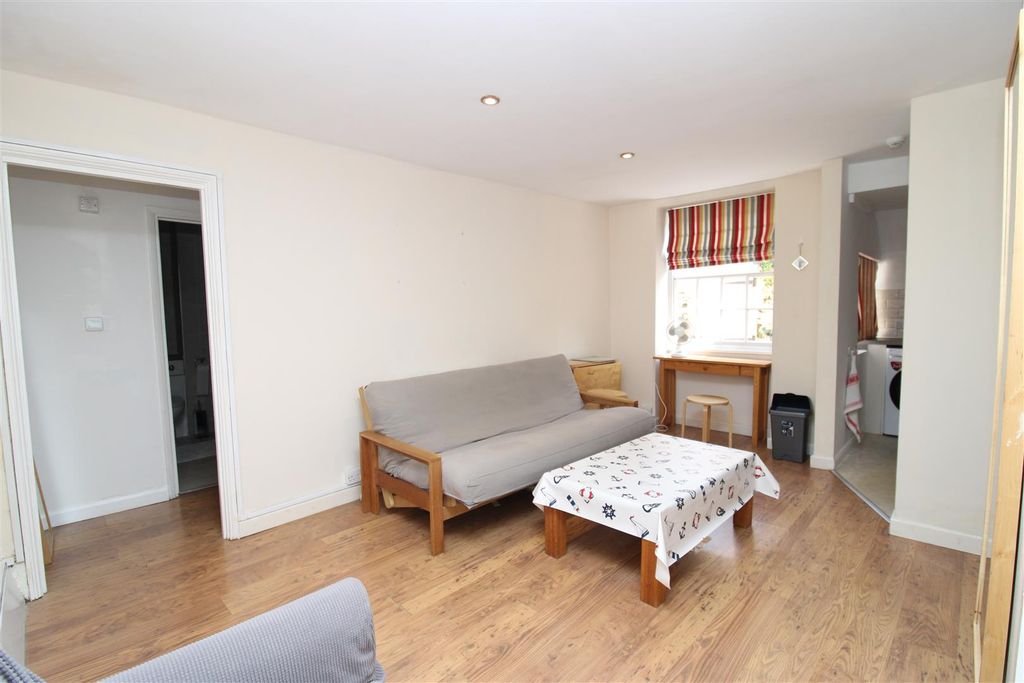 Property photo 2 of 6 Living Room