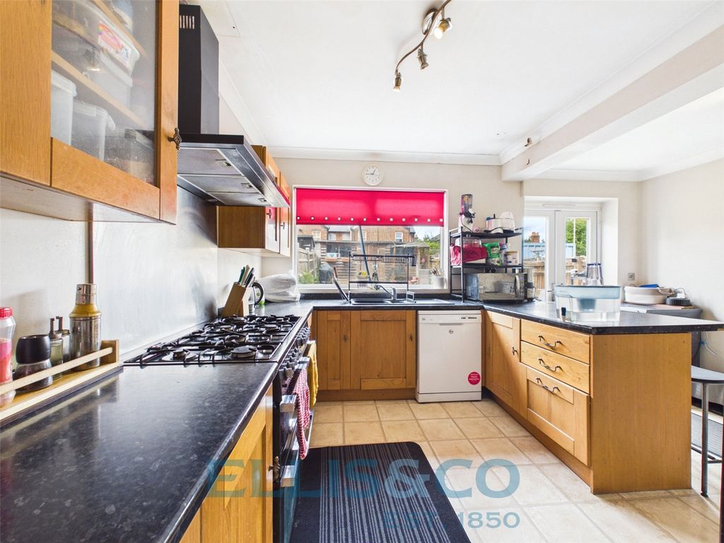 Property photo 1 of 14 Picture No. 39