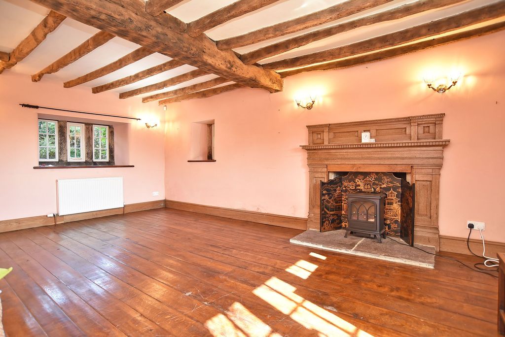 Property photo 2 of 27