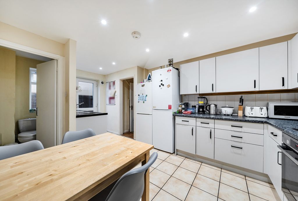 Property photo 3 of 15 1408379-5-69860B8...