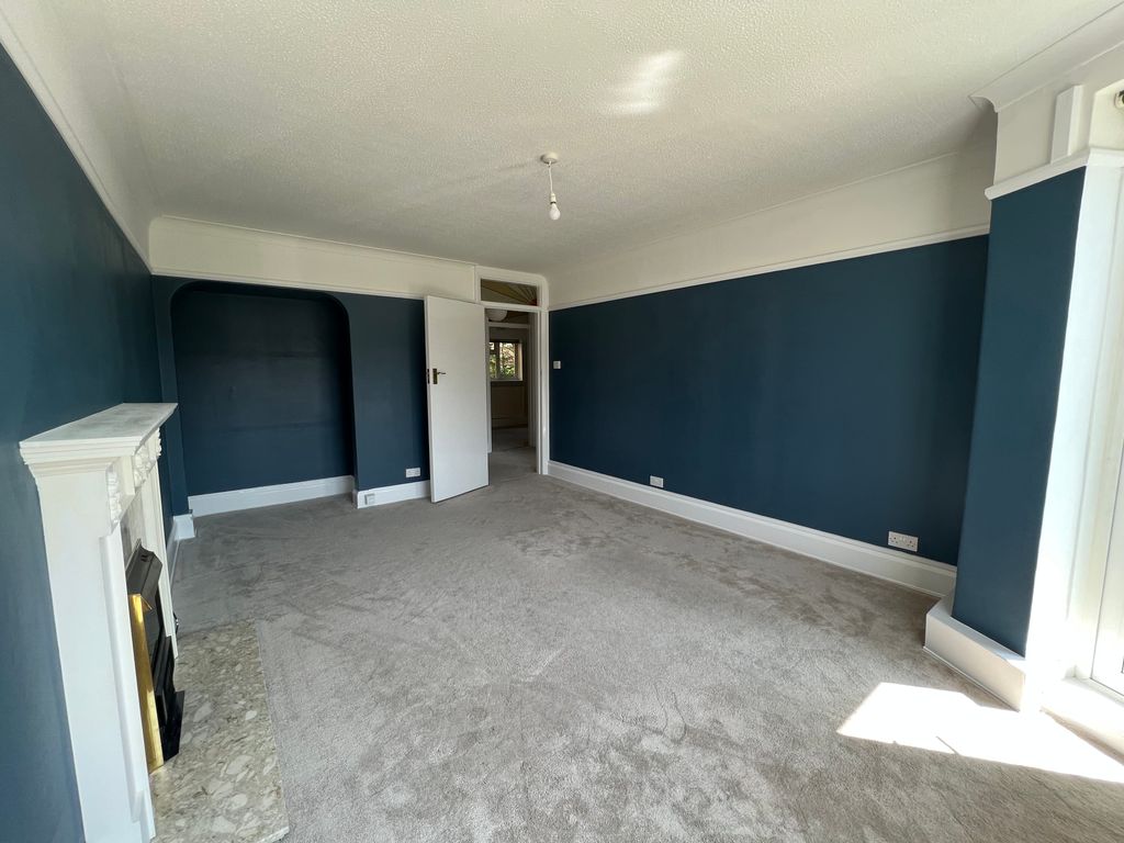 Property photo 3 of 9 Image