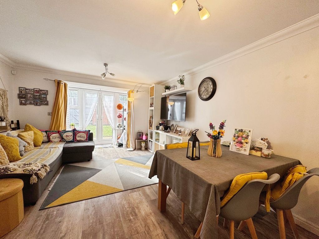 Property photo 2 of 14 Pbox-Img.Jpg