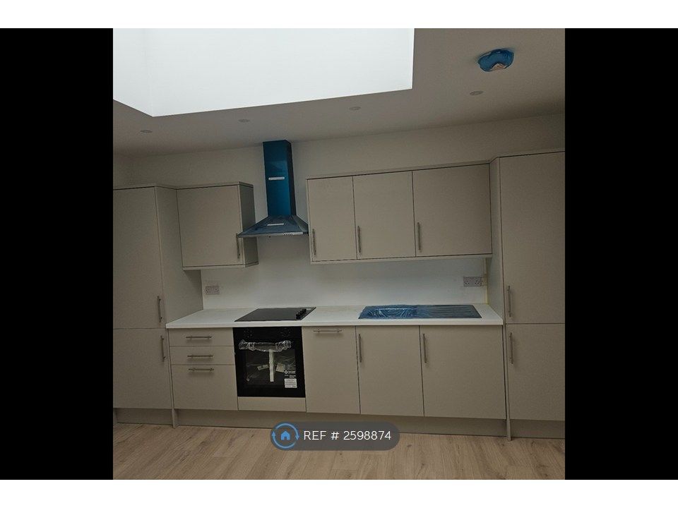 Property photo 2 of 3