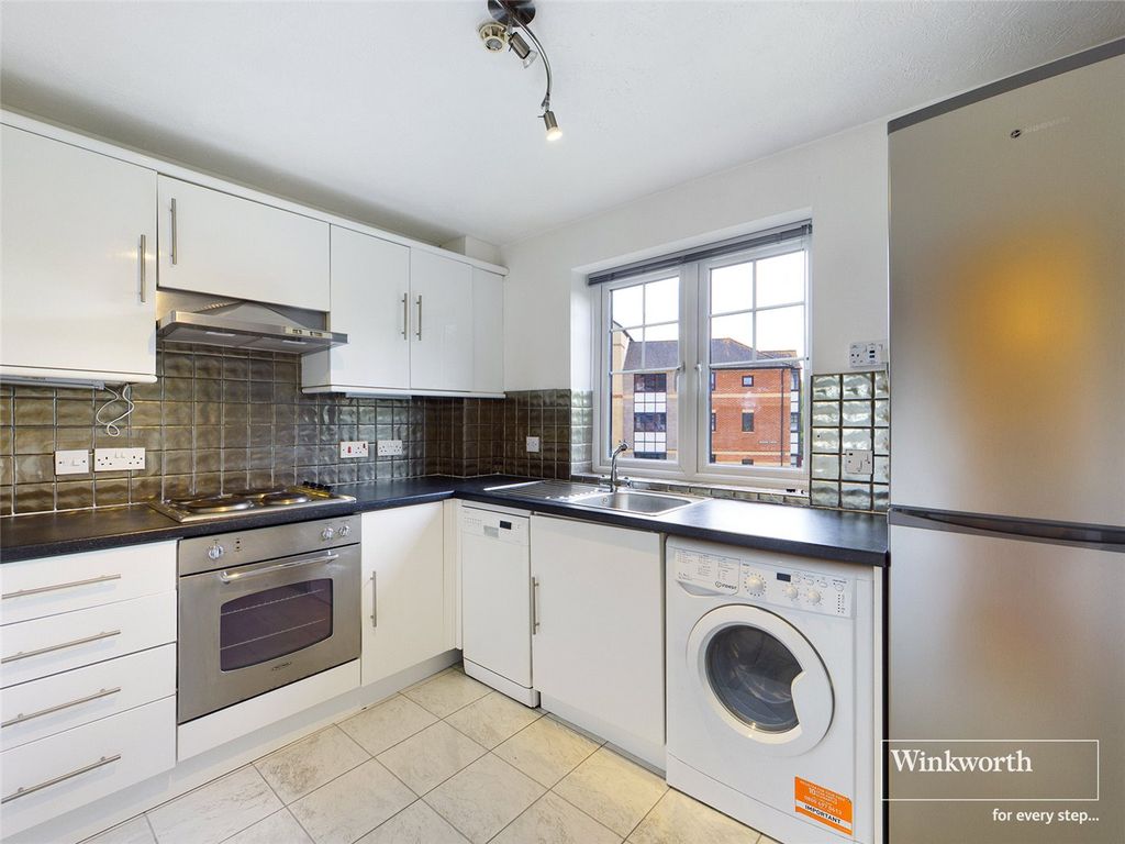 Property photo 2 of 8 Picture No. 11