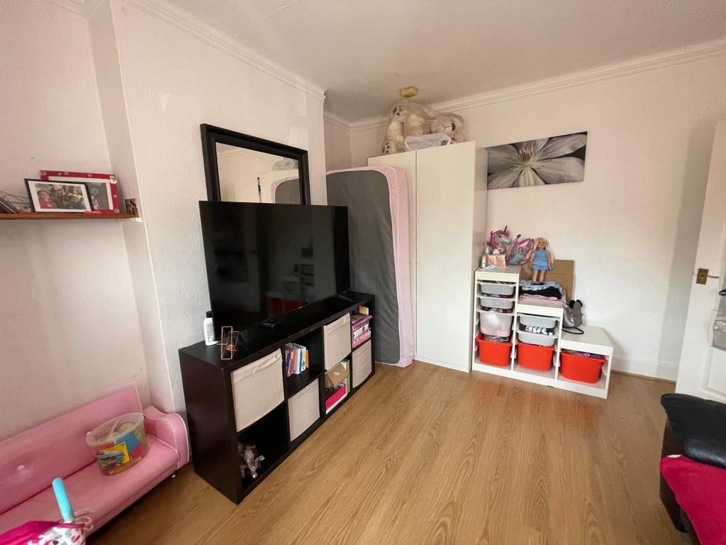 Property photo 3 of 7