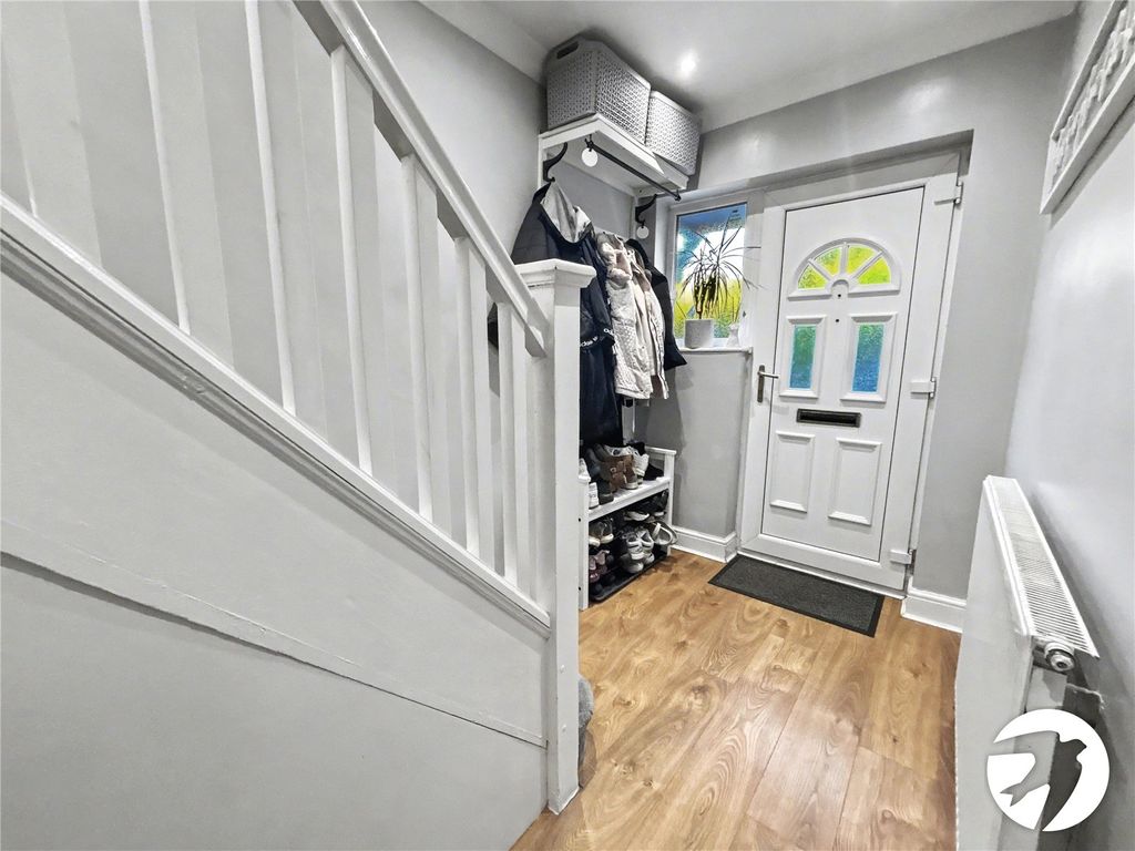 Property photo 2 of 32 Picture No. 07