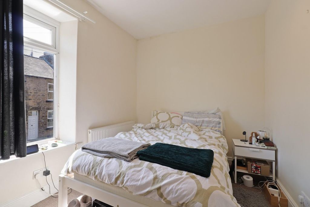 Property photo 2 of 19 Bedroom 1