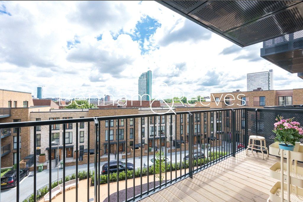 Property photo 2 of 11 Picture No. 08