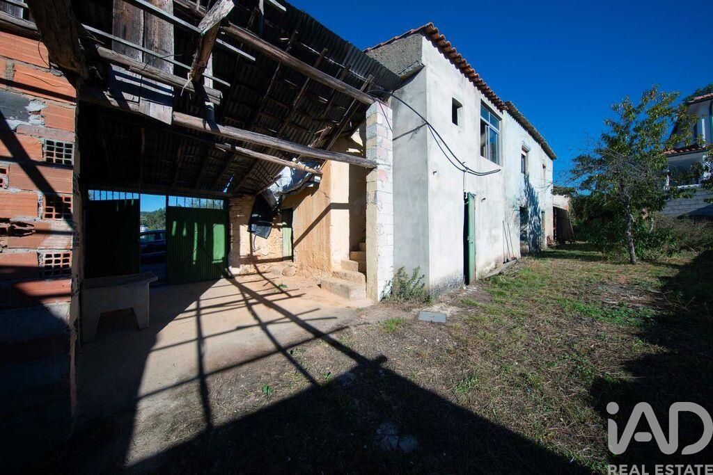 Property photo 1 of 28