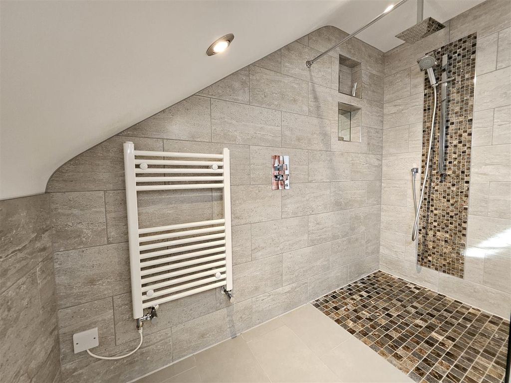 Additional image 24 of 3 bed flat for saleLamorne Close, Perranporth TR6