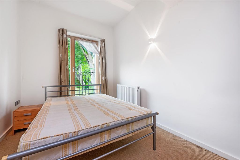 Property photo 3 of 16 43799_Hi-Res(3).Jpg