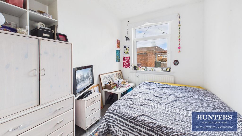 Property photo 2 of 11 Bedroom 2