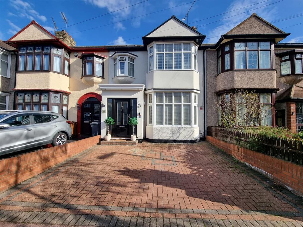 Property photo 3 of 35