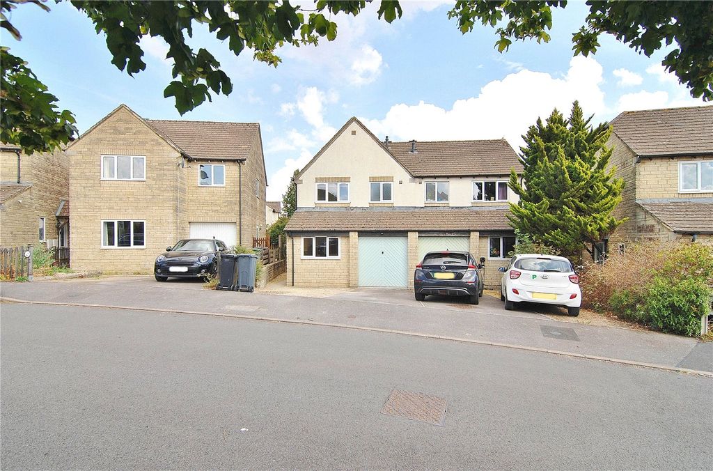 Property photo 1 of 19 Picture No. 24