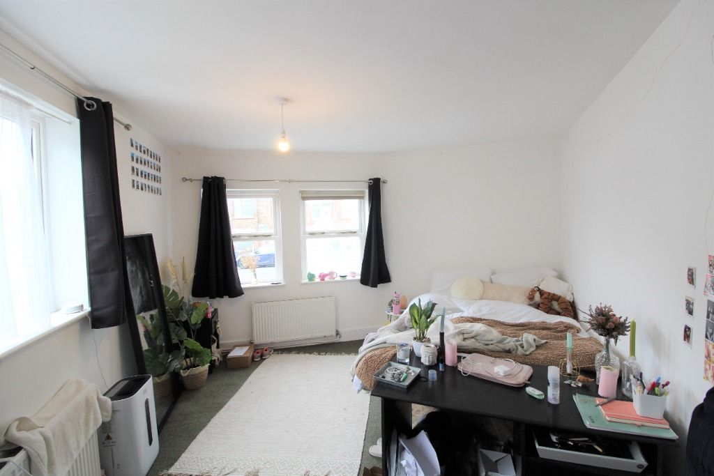Property photo 2 of 4