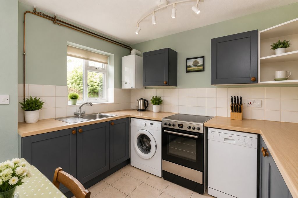 Property photo 3 of 14 Kitchen Diner