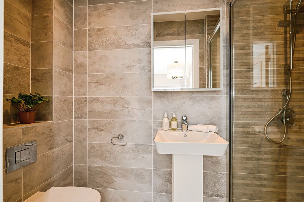 Additional image 9 of 5 bed detached house for saleRoundwell Park, Bearsted, Maidstone ME14