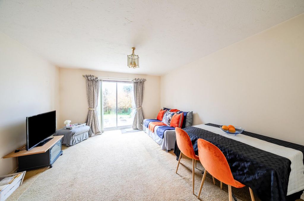 Property photo 2 of 9 Davidson Frost-Wellings, Dfw, Lime Close, Harrow W