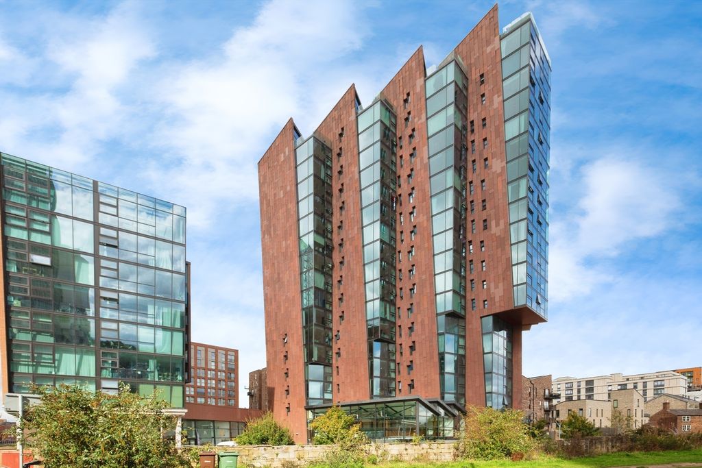 Property photo 1 of 8 Photo