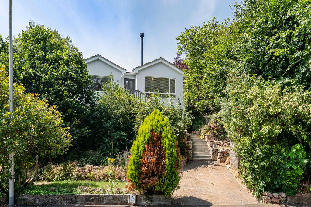 Property photo 1 of 26
